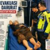 Polisi Evakuasi Pasien Darurat di Tengah Kemacetan Puncak