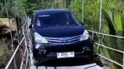 Viral Mobil Terobos Jembatan Gantung di Selatan Cianjur, Dedi Mulyadi Minta Pengemudi Dibina