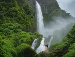 “Rindu yang Tertinggal di Gemuruh Curug Citambur”