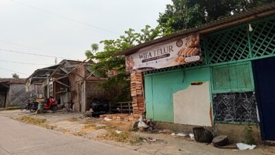 Kios Liar Berdiri di Saluran Irigasi Dangder, Pemerintah Dinilai Tumpul Bertindak