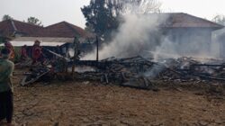 Rumah Lansia di Sindangbarang Ludes Terbakar, Diduga Akibat Puntung Rokok.