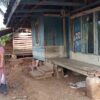 Rumah Nyaris Roboh, Eti dan Empat Anak Terpaksa Menumpang Demi Bertahan Hidup