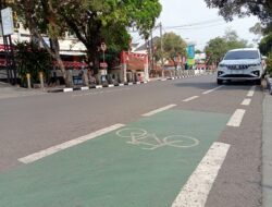 Jalur Sepeda Jadi Lahan Parkir, Dishub Cianjur Dipertanyakan