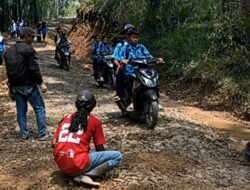 Jalan Kabupaten 7 Kilometer di Padamulya Rusak Parah, Warga Desak PUTR Segera Bertindak
