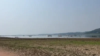 Air Waduk Cirata Menyusut, Petani Ikan di Cianjur Rugi Puluhan Juta
