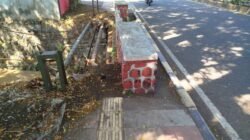 Bahaya bagi Disabilitas Netra, Guiding Block di Depan DPRD Cianjur Mengarah ke Sungai