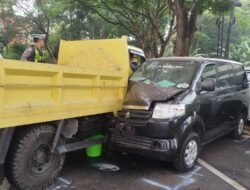 Kecelakaan Empat Kendaraan Terjadi di Cugenang, Arus Lalu Lintas Sempat Macet