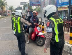 Tak Pakai Helm sampai Main HP, Ini Sasaran Hunting ETLE Polres Cianjur