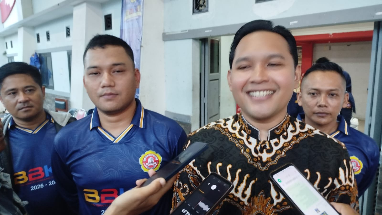 Teks: Bupati Cianjur dan Ketua Karang Taruna menghadiri Bulan Bakti Karang Taruna 2026 di GGM Cianjur.