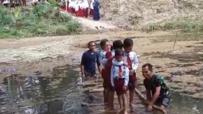 Fenomena Bugel Bikin Air Kali Ciselang Naik, Akses Anak Sekolah di Cianjur Selatan Terancam