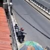 Motor Guru SMP Digondol Begal di Siang Bolong, Aksi Terekam CCTV