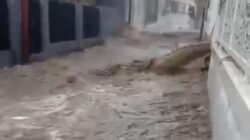 Banjir Terjang Desa Ciherang Pacet, Puluhan Rumah Terancam