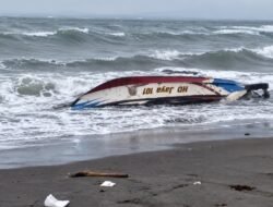 Perahu Nelayan Jayanti Ditemukan di Ciwidig, Satu Nelayan Hilang