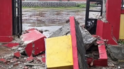 Tragedi di SDN Kertajadi Cidaun, Siswa dan Ayah Tertimpa Gerbang Sekolah
